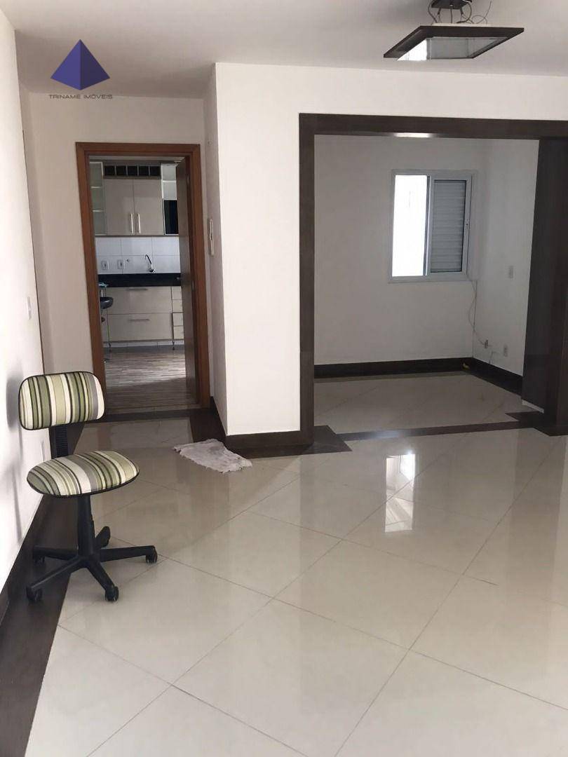 Apartamento à venda com 3 quartos, 76m² - Foto 1