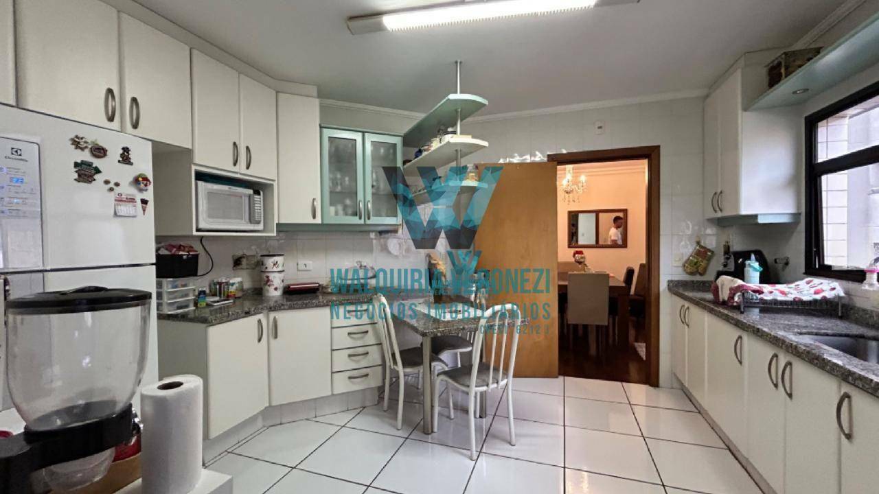 Apartamento à venda com 3 quartos, 115m² - Foto 11
