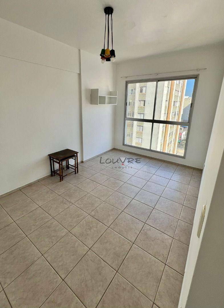 Apartamento à venda com 1 quarto, 40m² - Foto 2