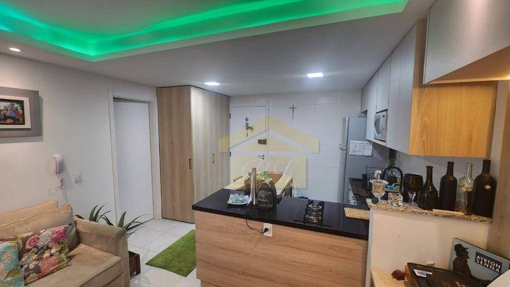 Apartamento à venda com 1 quarto, 32m² - Foto 2