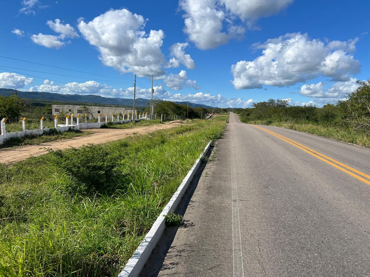 Sítio à venda com 2 quartos, 5000m² - Foto 9