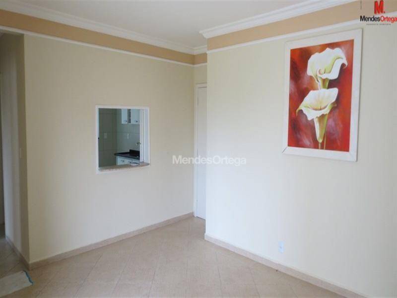 Apartamento à venda com 2 quartos, 72m² - Foto 2