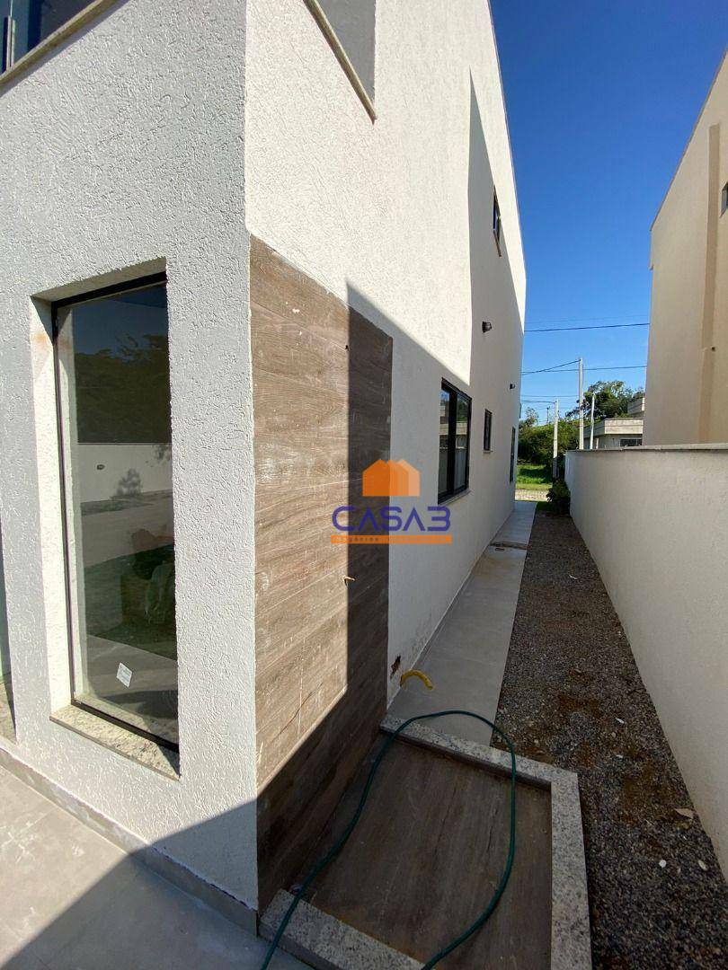 Casa à venda com 4 quartos, 208m² - Foto 27