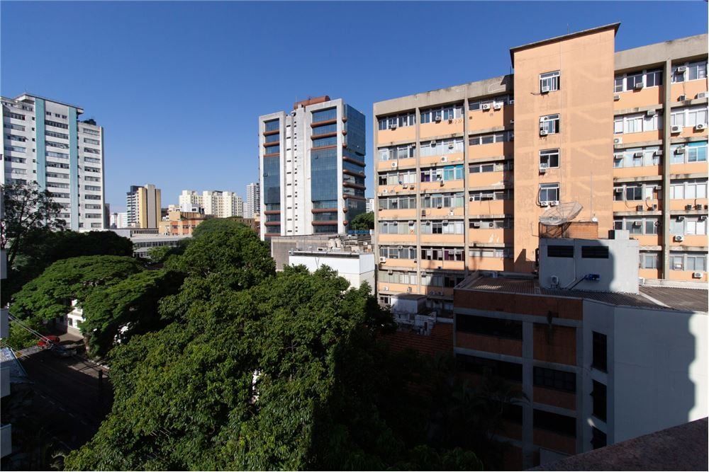 Apartamento à venda com 3 quartos, 96m² - Foto 22