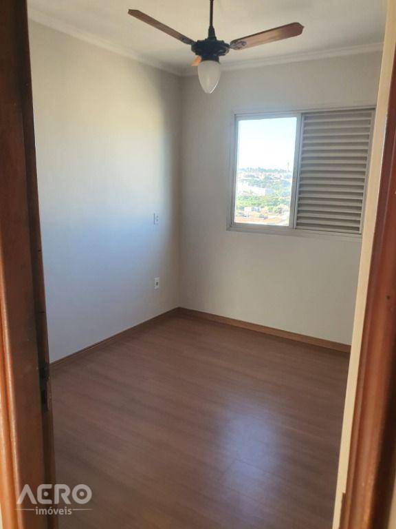 Apartamento à venda com 3 quartos, 66m² - Foto 16