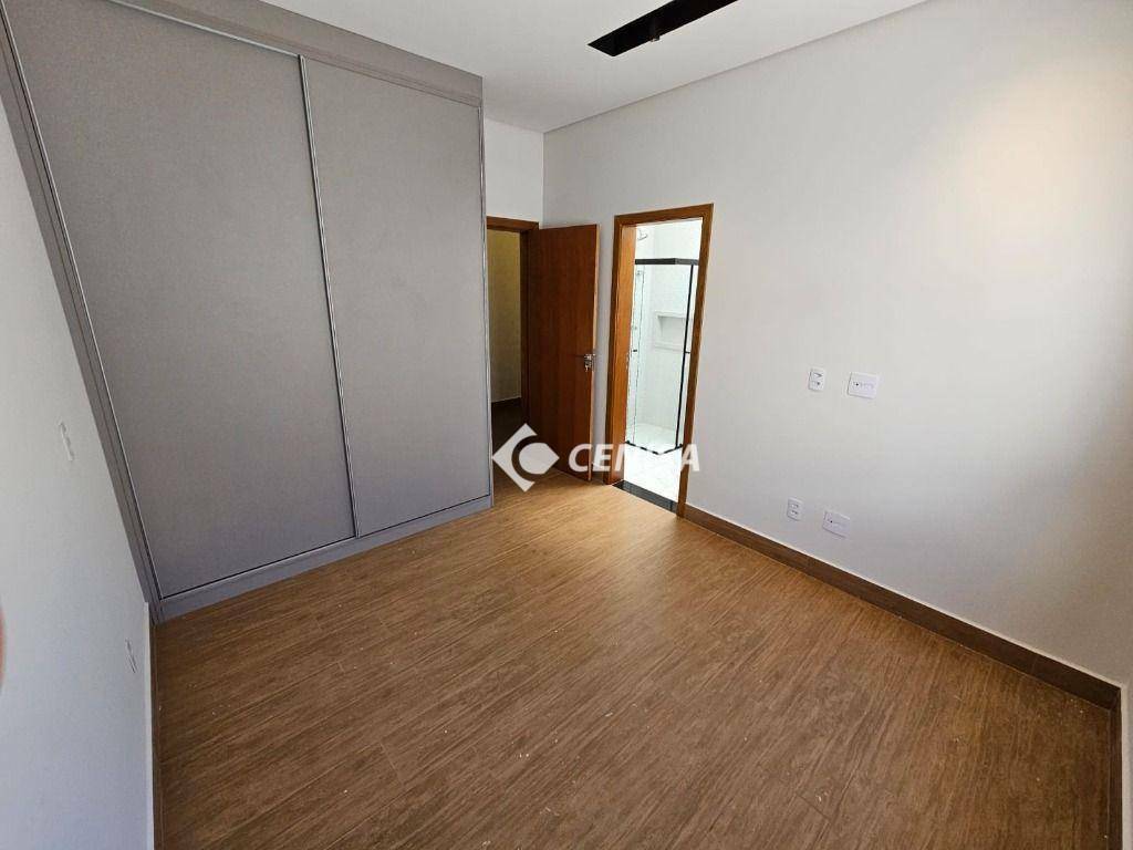 Casa de Condomínio à venda e aluguel com 3 quartos, 190m² - Foto 26