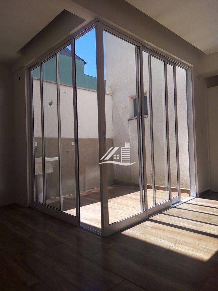 Apartamento à venda com 2 quartos, 40m² - Foto 1