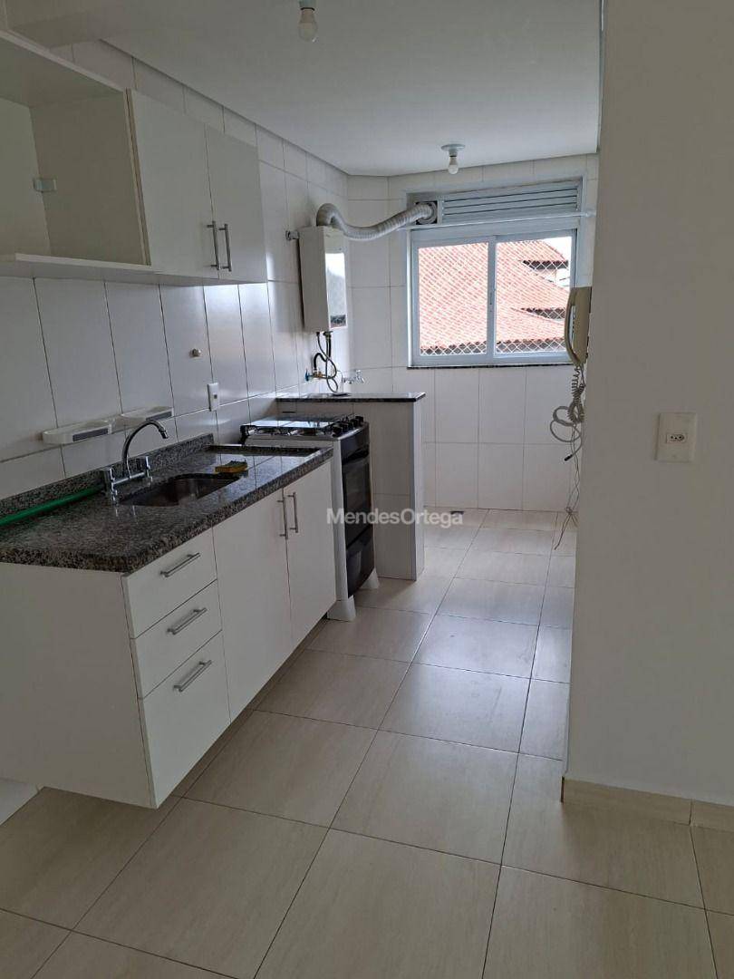 Apartamento para alugar com 2 quartos, 63m² - Foto 14