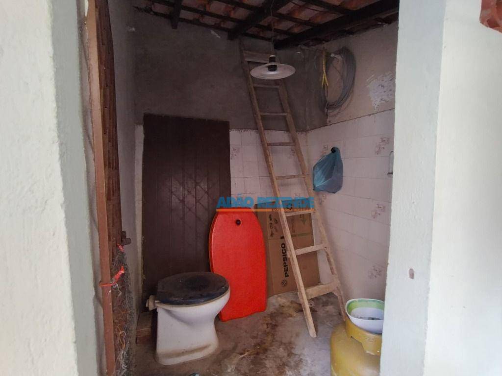 Casa à venda com 5 quartos, 182m² - Foto 25