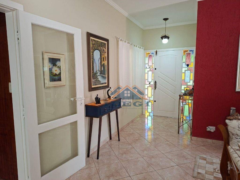 Casa, 3 quartos, 226 m² - Foto 5