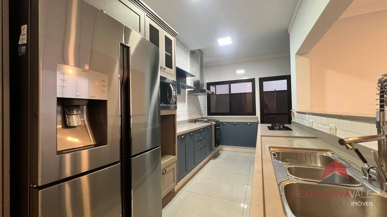 Casa para alugar com 3 quartos, 380m² - Foto 7
