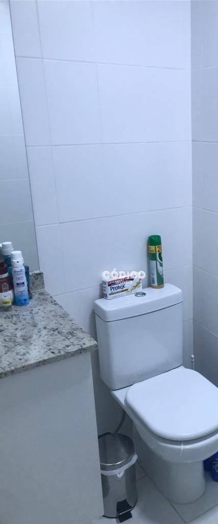 Apartamento à venda com 2 quartos, 70m² - Foto 28