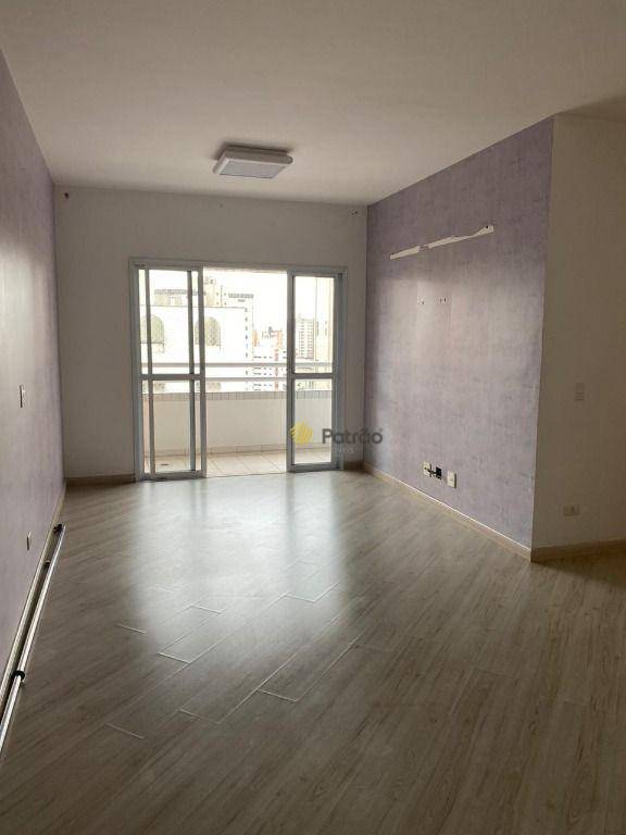 Cobertura para alugar com 3 quartos, 200m² - Foto 25