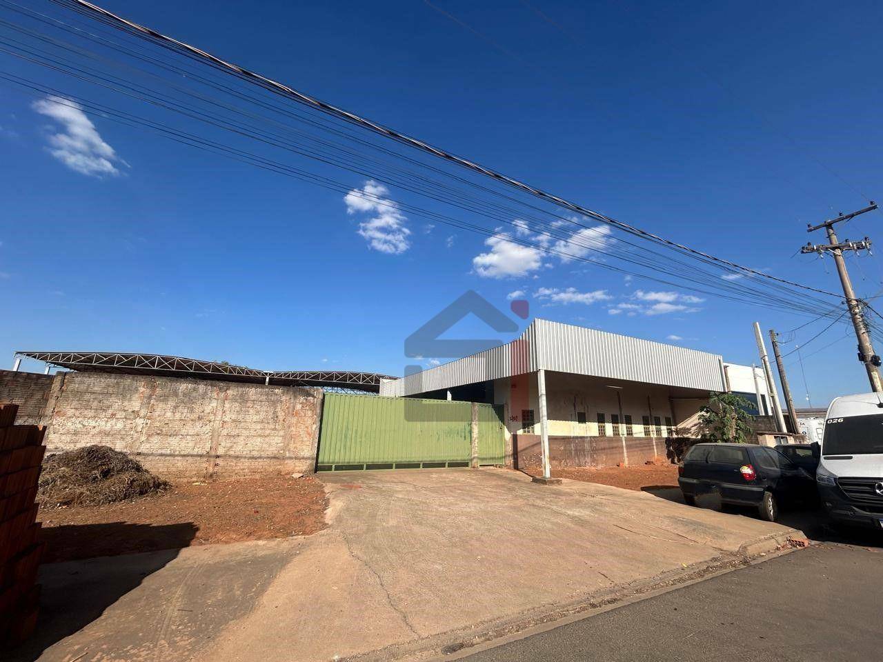 Loja-Salão para alugar, 3600M2 - Foto 1