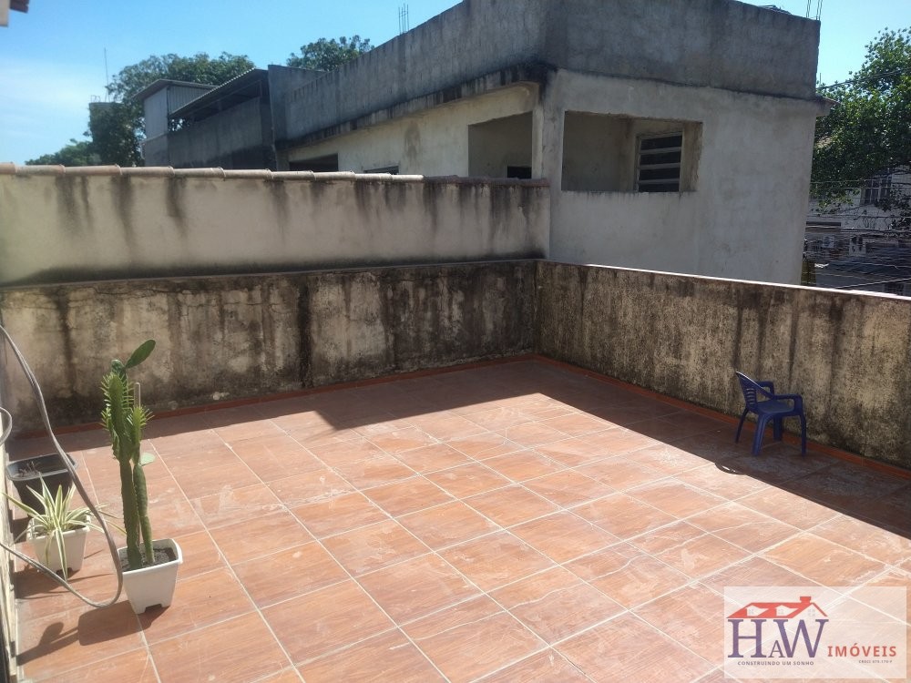 Casa à venda com 4 quartos, 66m² - Foto 27