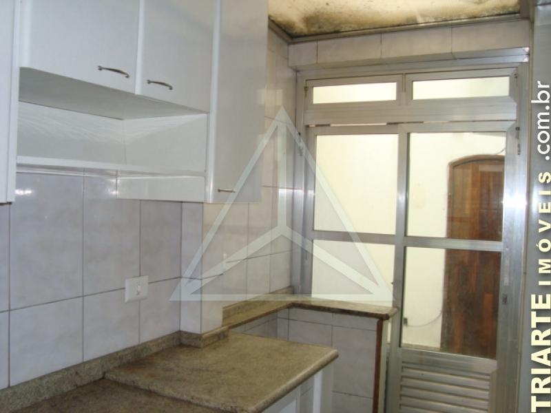 Casa à venda com 3 quartos, 170m² - Foto 9