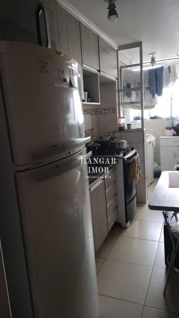 Apartamento à venda com 2 quartos, 50m² - Foto 12