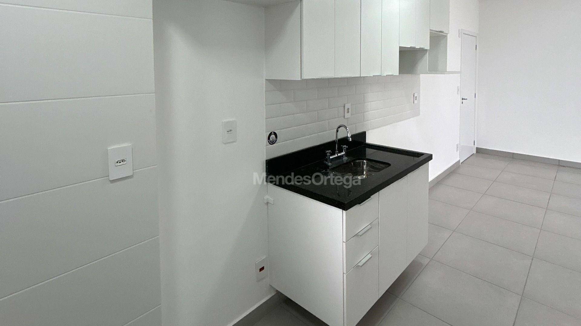 Apartamento para alugar com 2 quartos, 76m² - Foto 8