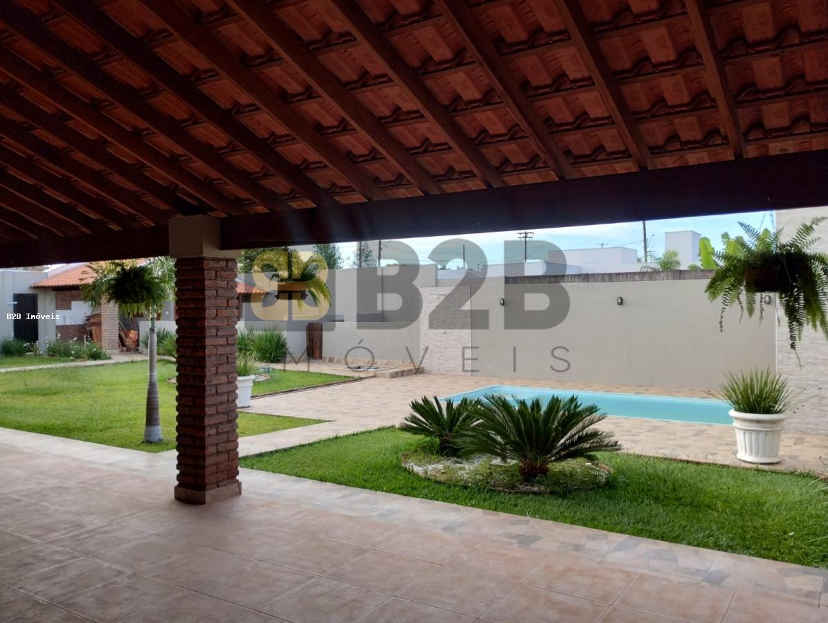 Casa à venda com 3 quartos, 400m² - Foto 7