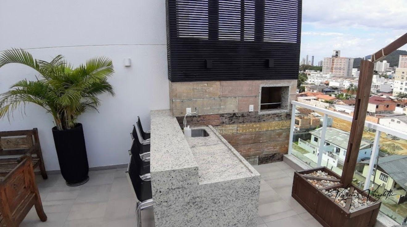 Apartamento à venda com 2 quartos, 69m² - Foto 3