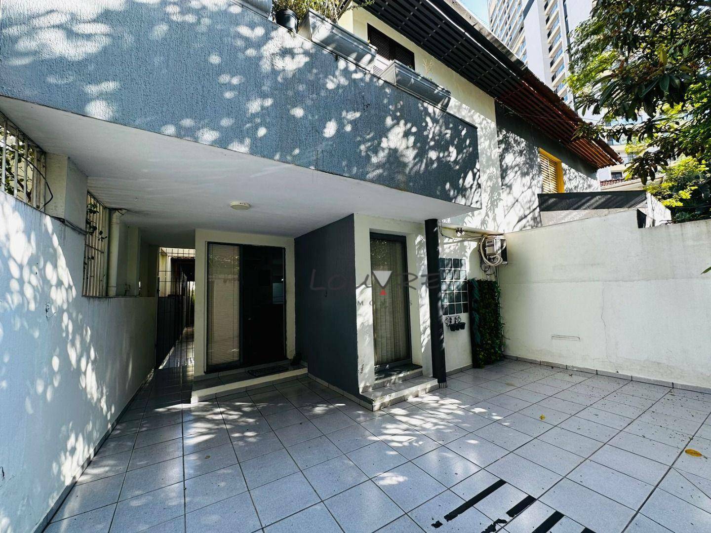 Casa à venda com 2 quartos, 160m² - Foto 1