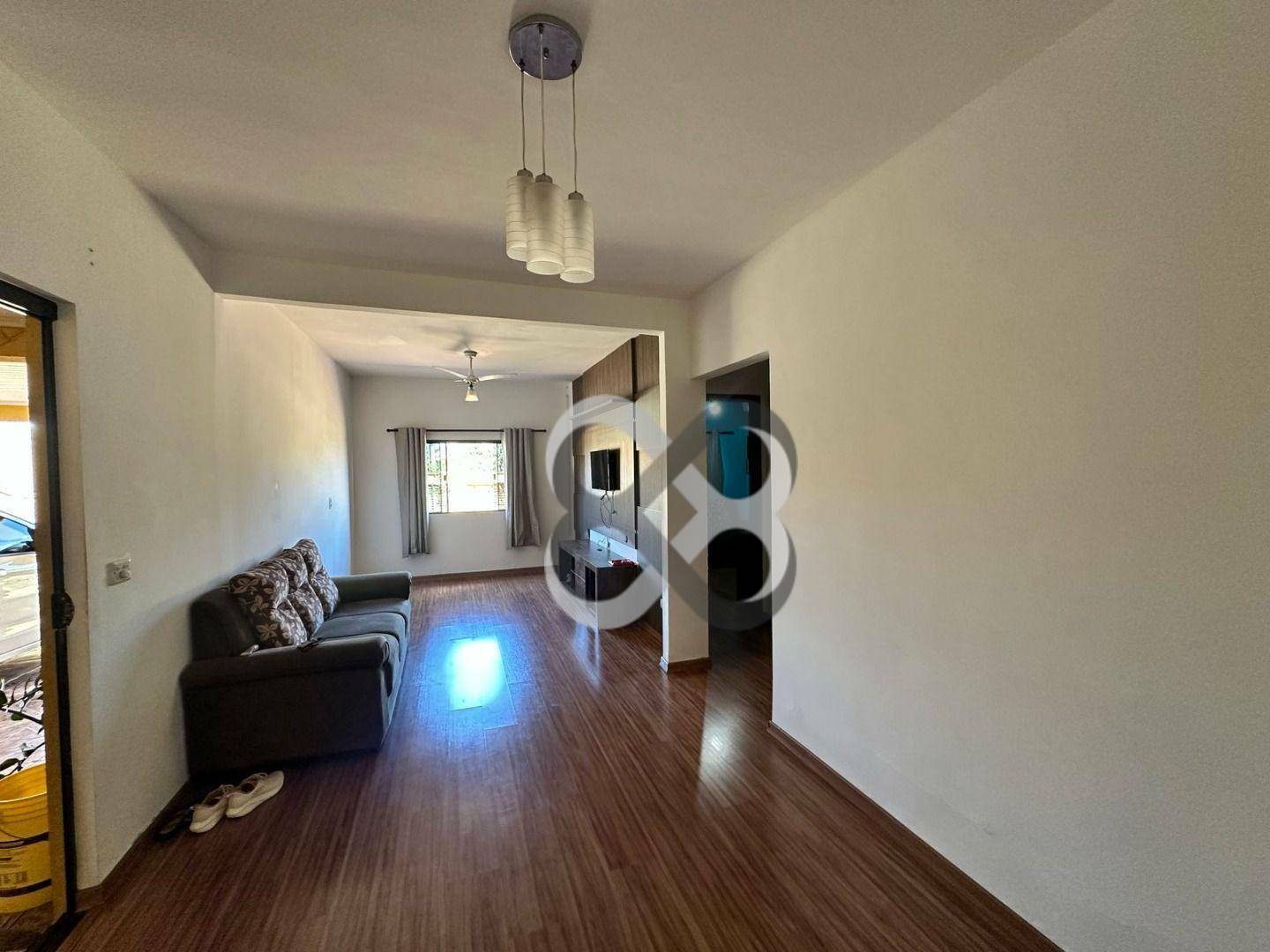 Casa à venda com 3 quartos, 130m² - Foto 3