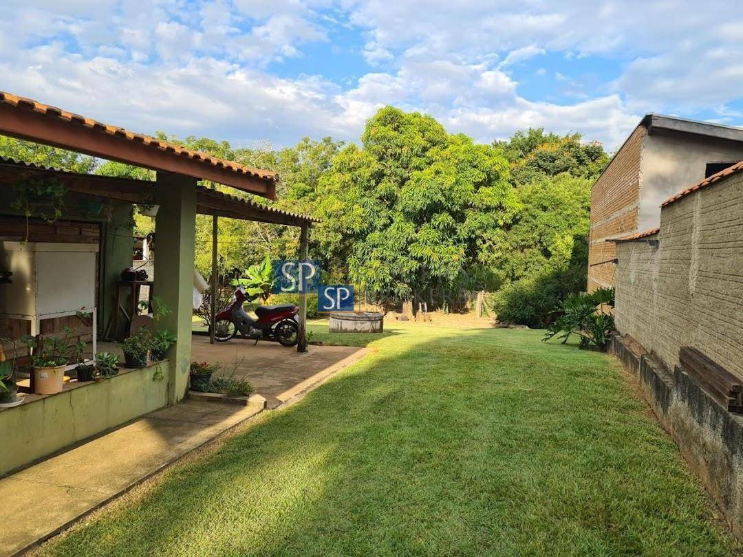 Chácara à venda com 2 quartos, 120m² - Foto 9