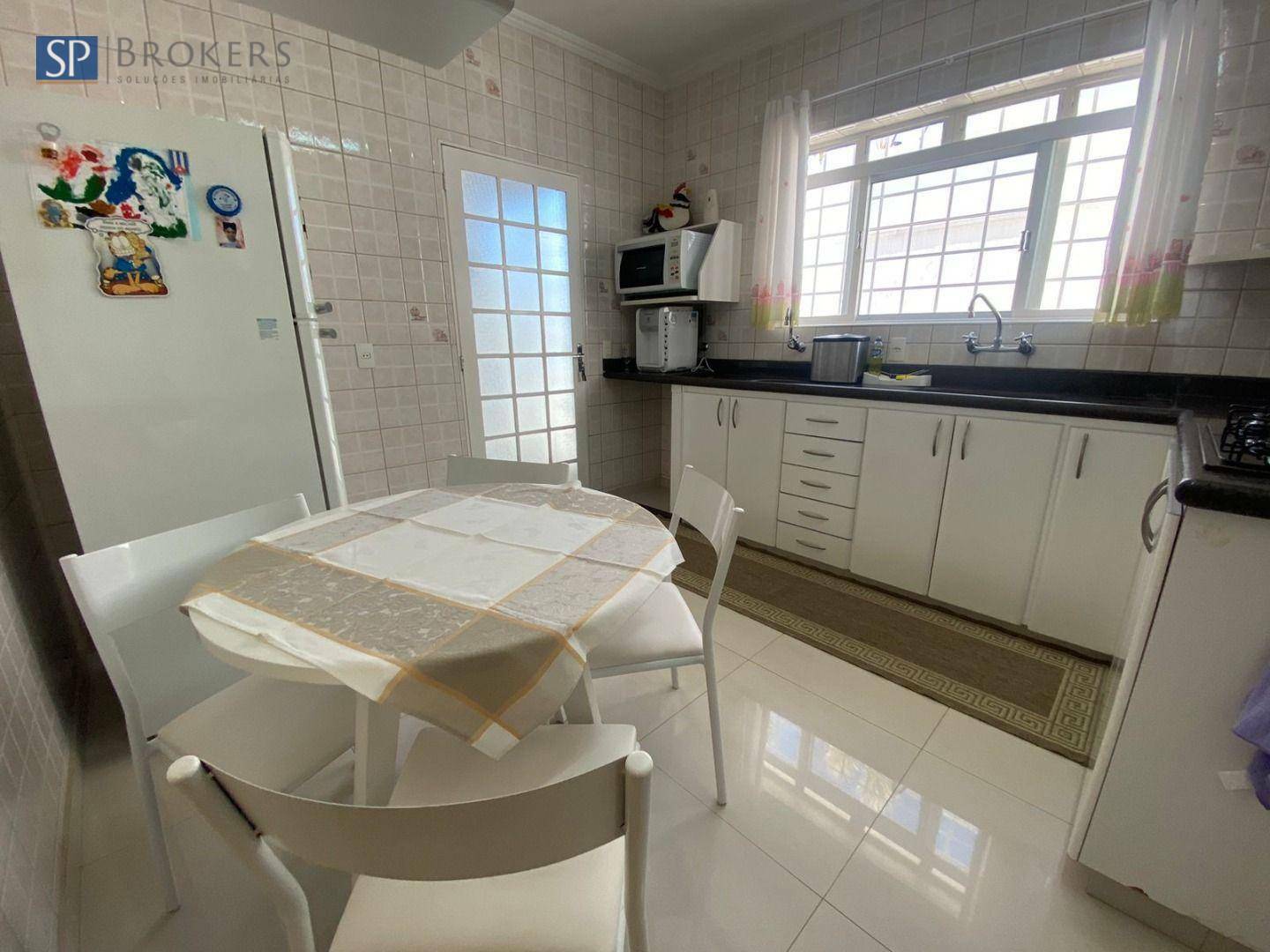 Casa de Condomínio à venda com 4 quartos, 360m² - Foto 4