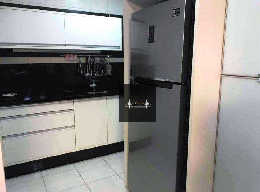 Apartamento à venda com 2 quartos, 94m² - Foto 5