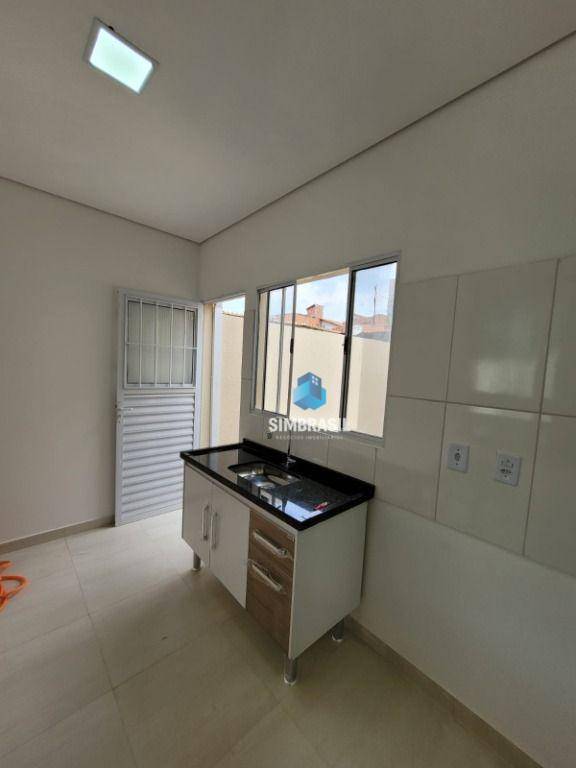 Casa à venda com 2 quartos, 72m² - Foto 5