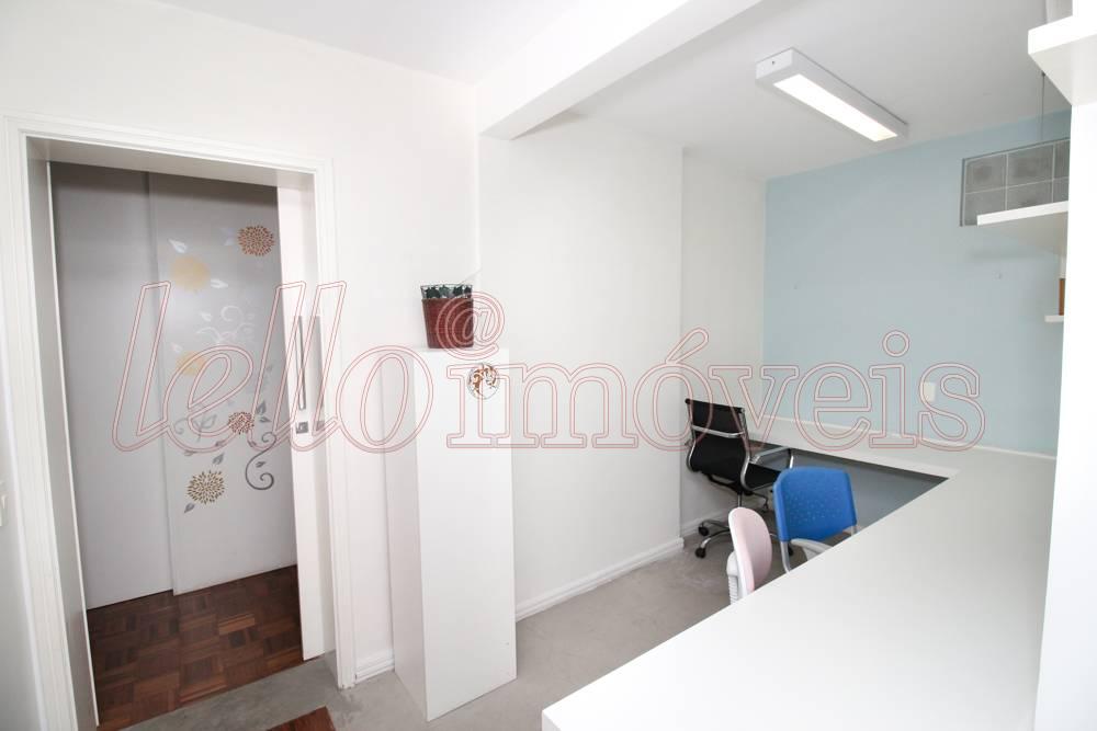 Apartamento à venda com 3 quartos, 240m² - Foto 18