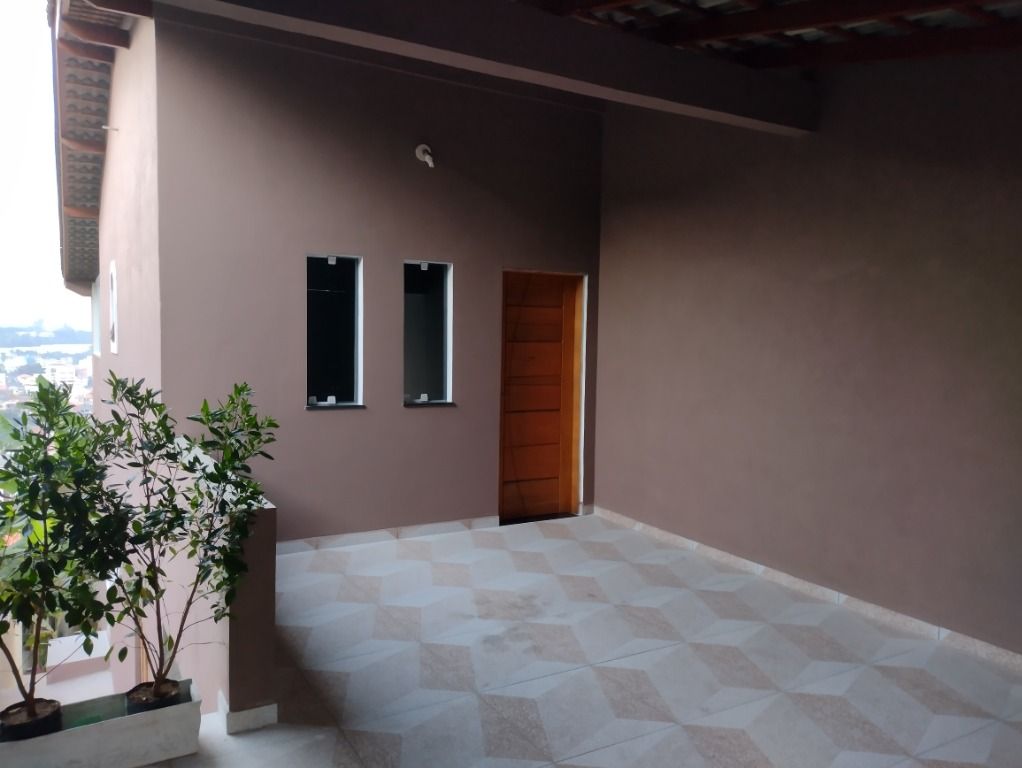 Casa à venda com 2 quartos, 95m² - Foto 1