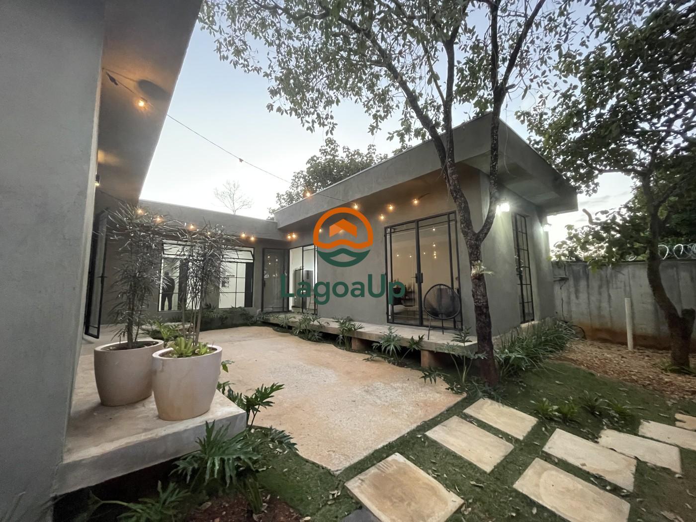 Casa à venda com 4 quartos, 290m² - Foto 2