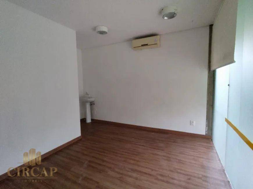 Casa para alugar com 9 quartos, 373m² - Foto 19