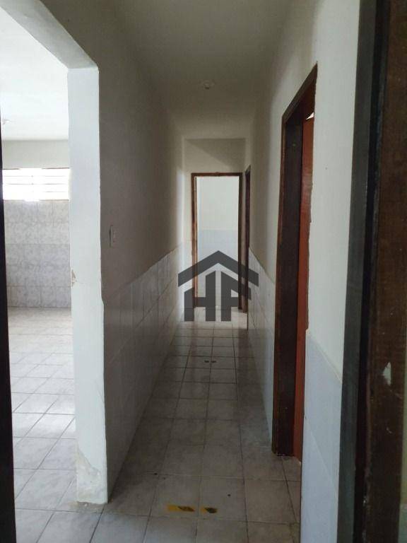 Casa à venda com 3 quartos, 185m² - Foto 11