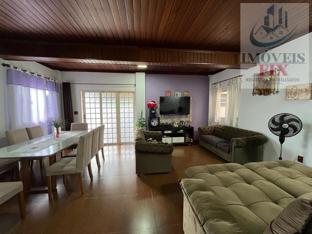 Casa à venda com 4 quartos, 218m² - Foto 6