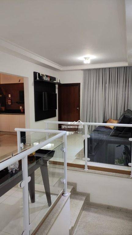 Casa à venda com 3 quartos, 163m² - Foto 7