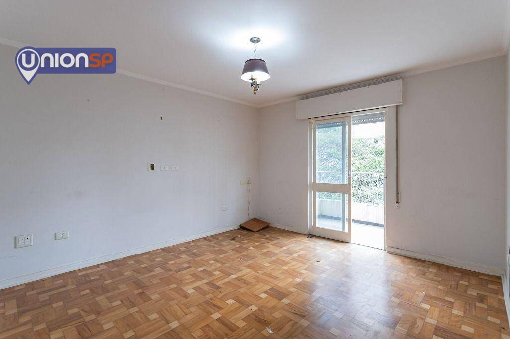 Apartamento à venda com 3 quartos, 125m² - Foto 1