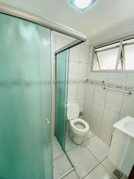 Apartamento à venda com 2 quartos, 70m² - Foto 9