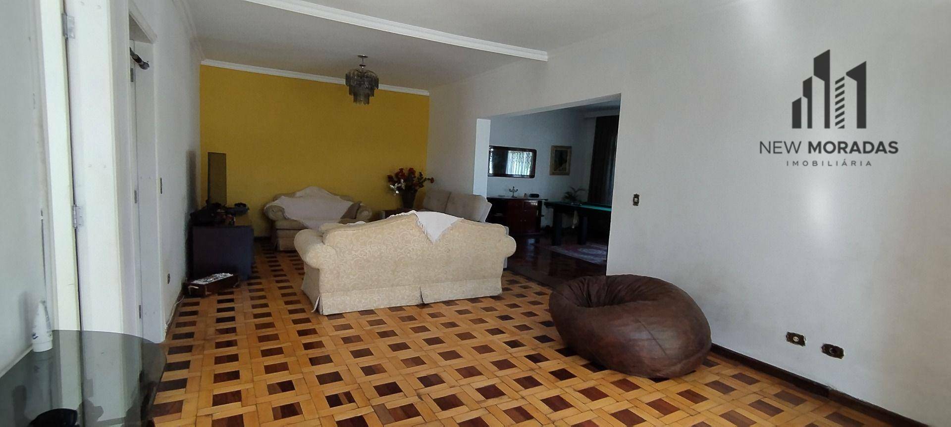 Casa à venda com 4 quartos, 200m² - Foto 4