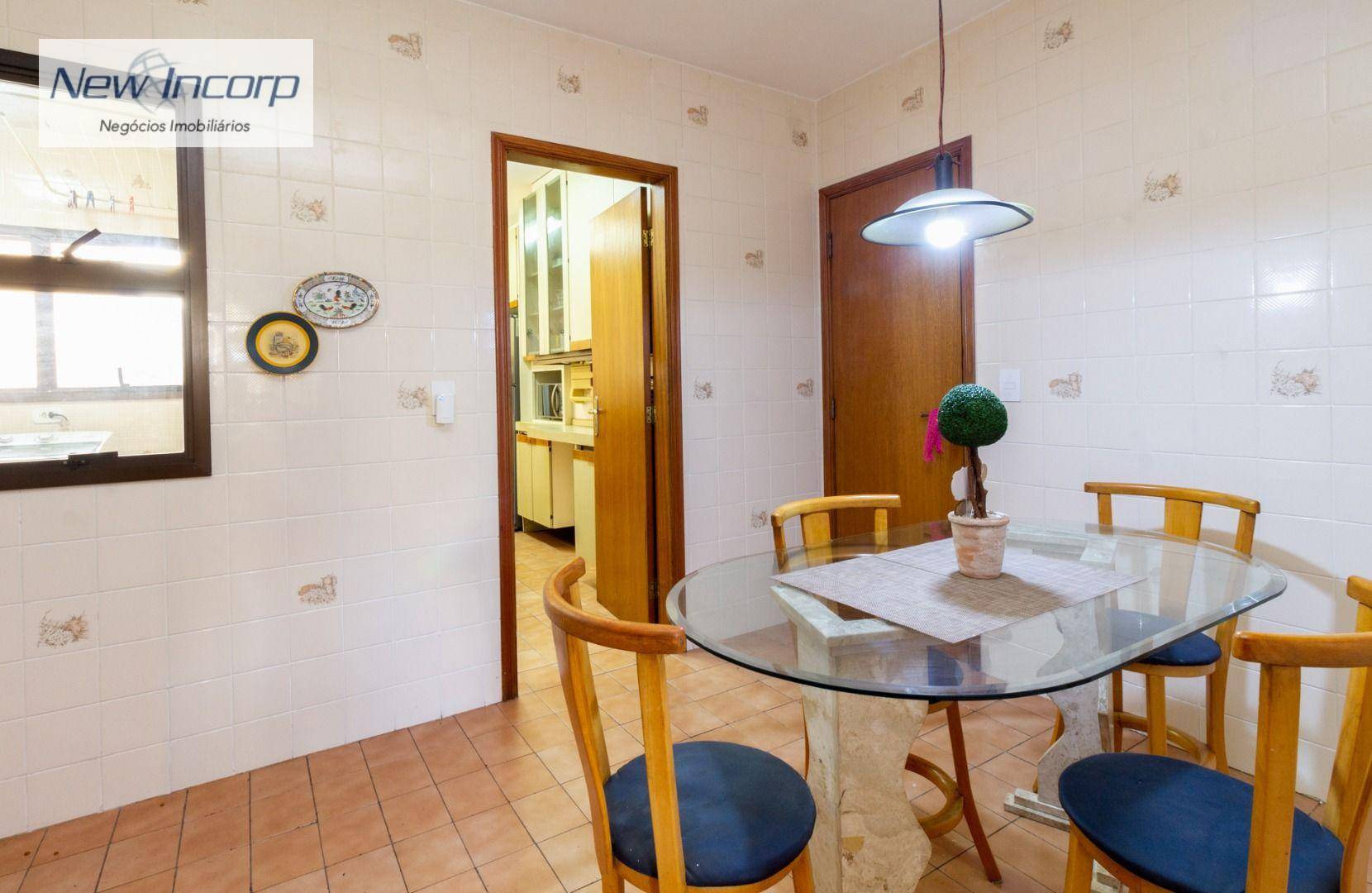 Apartamento à venda com 4 quartos, 200m² - Foto 47