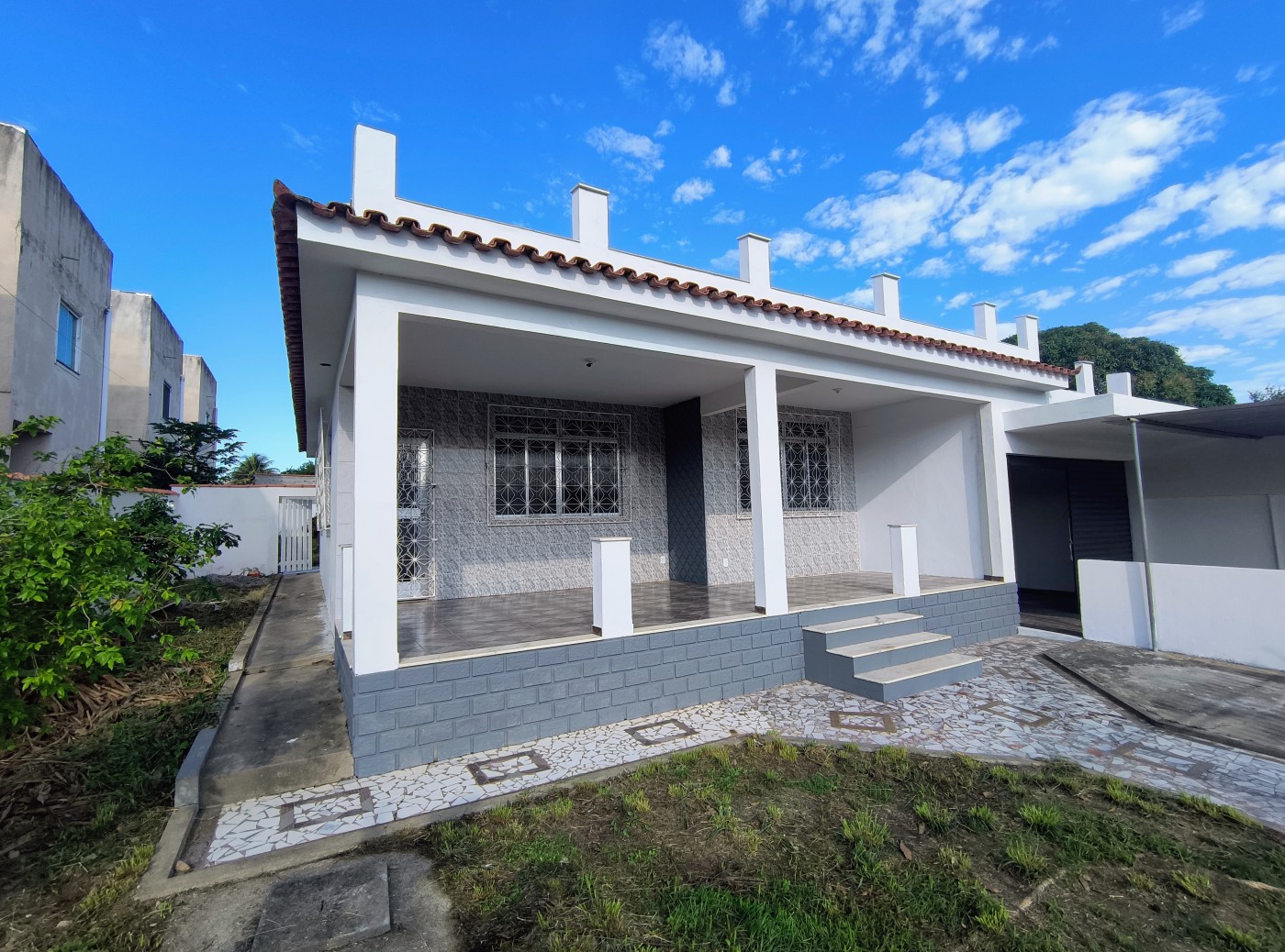 Casa à venda com 3 quartos, 600m² - Foto 1