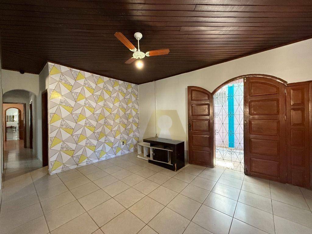 Casa para alugar com 3 quartos, 195m² - Foto 6