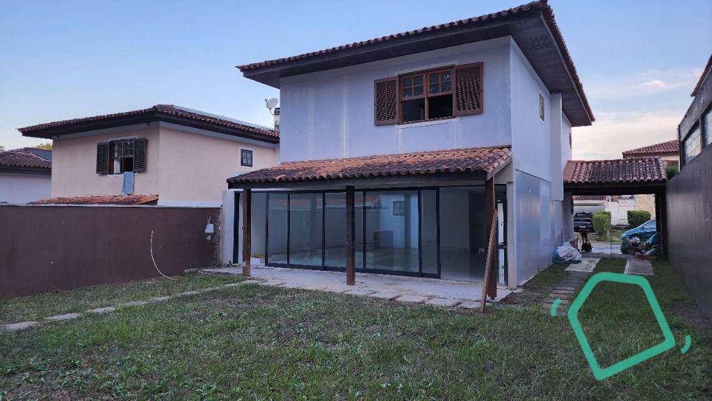 Casa de Condomínio à venda com 3 quartos, 230m² - Foto 6