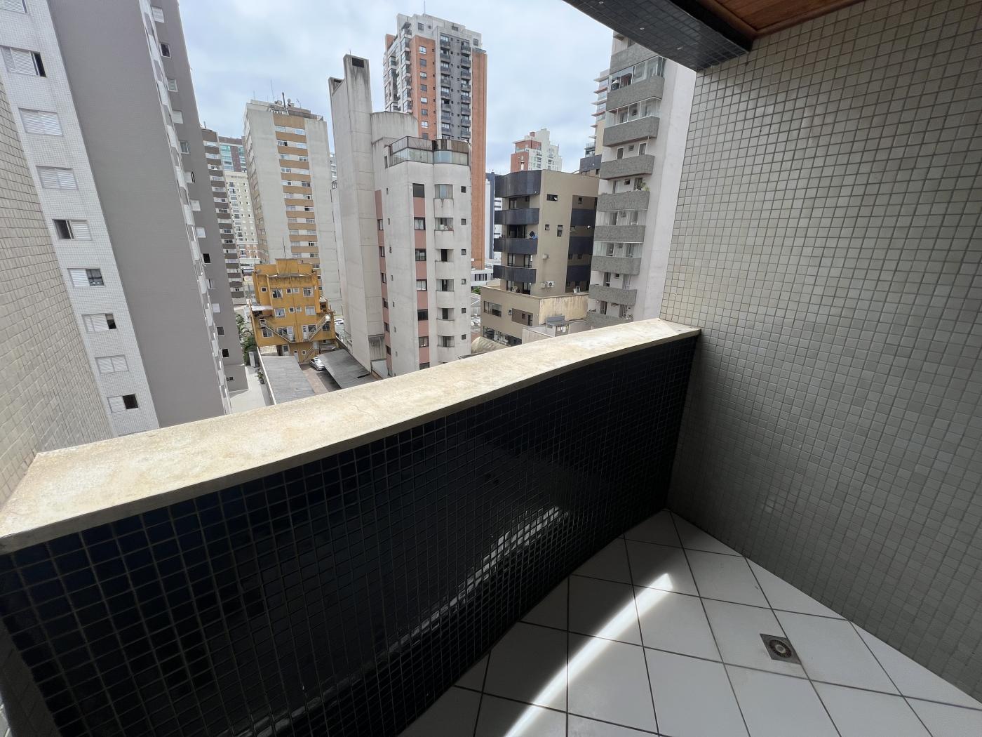 Apartamento para alugar com 2 quartos, 91m² - Foto 5