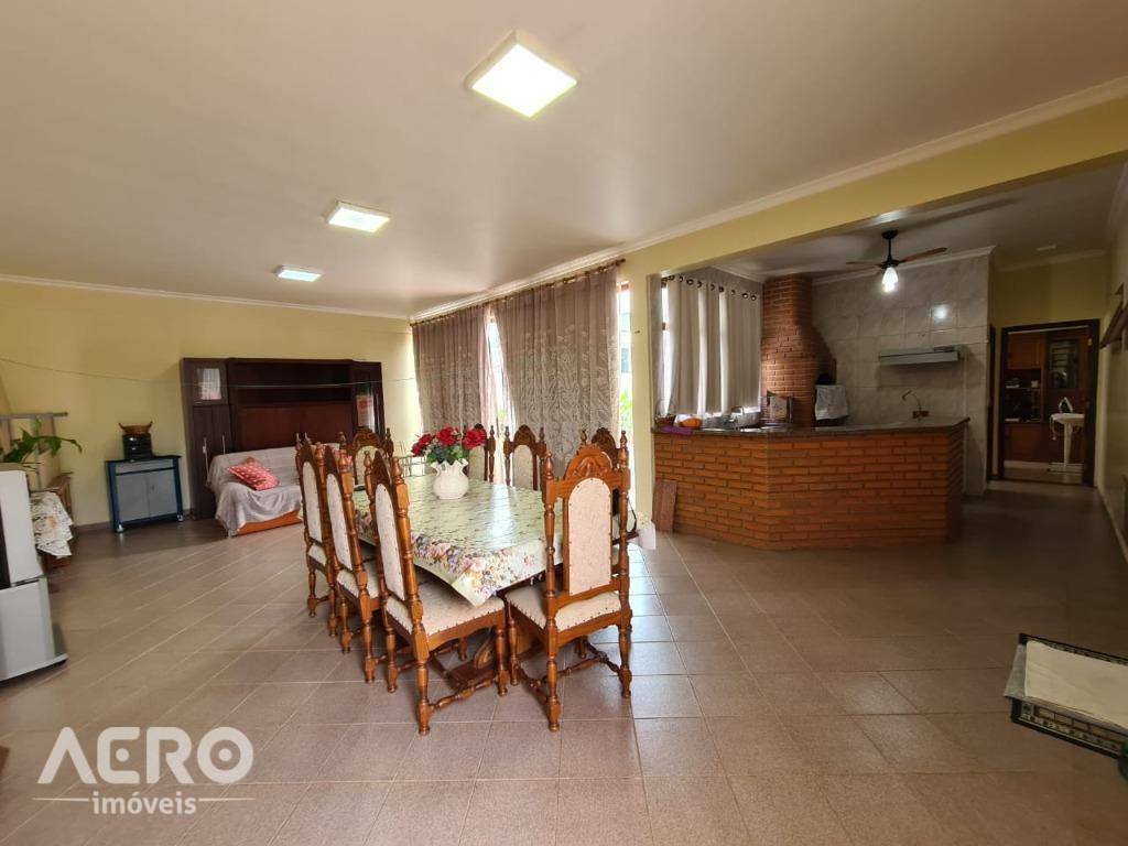 Casa de Condomínio à venda com 3 quartos, 270m² - Foto 43