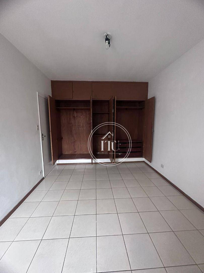 Casa para alugar com 6 quartos, 224m² - Foto 6