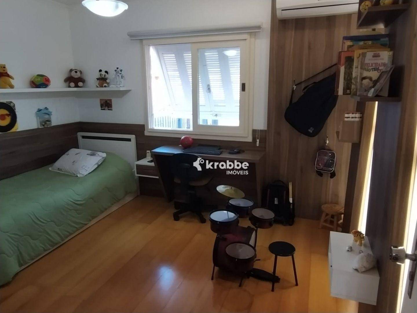 Casa à venda com 3 quartos, 250m² - Foto 11