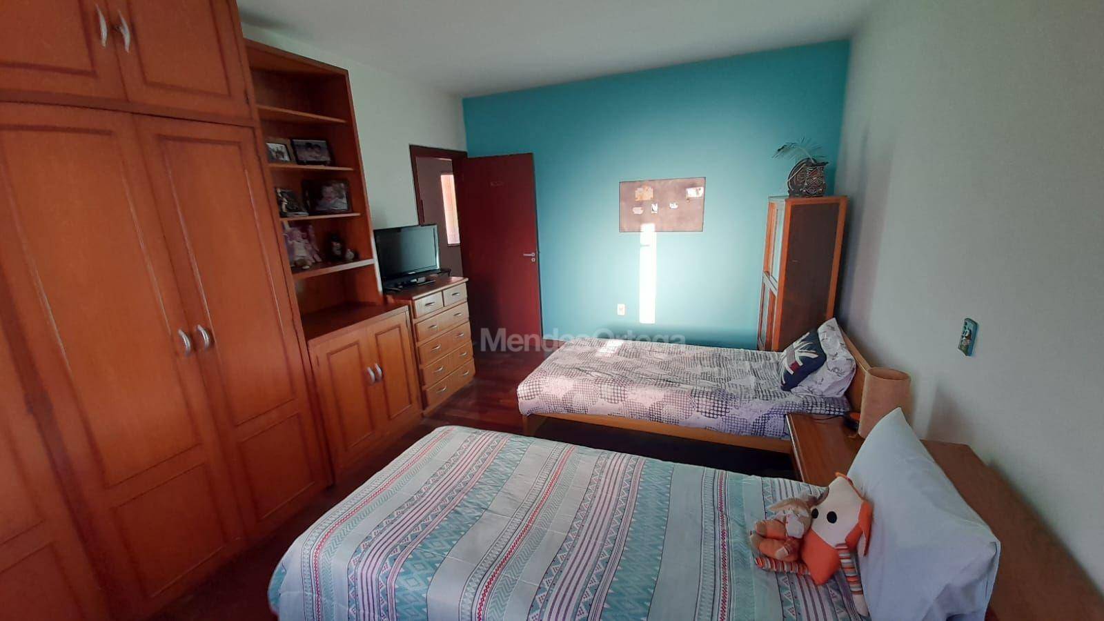 Casa à venda com 4 quartos, 360m² - Foto 8