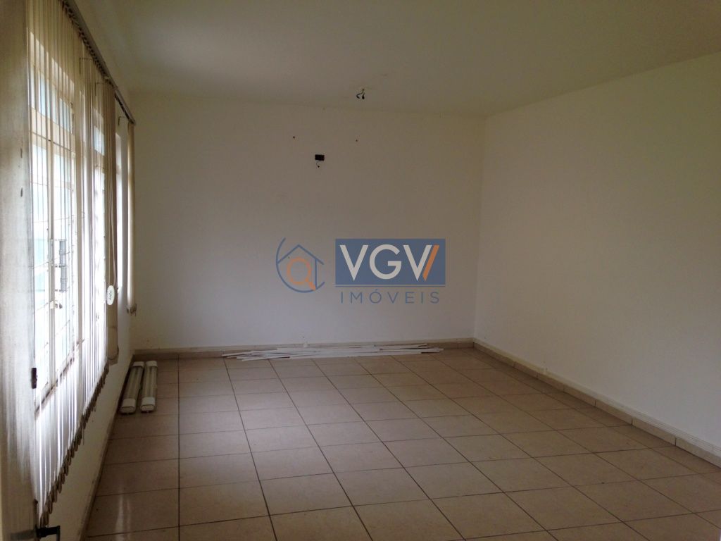 Casa à venda e aluguel com 6 quartos, 450m² - Foto 4